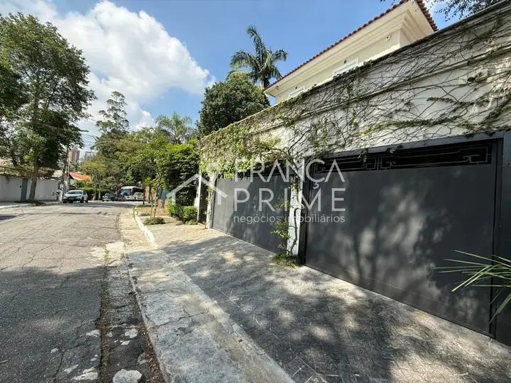 Foto 18 de Sobrado com 4 dormitórios à venda, 230 m² em Pacaembu
