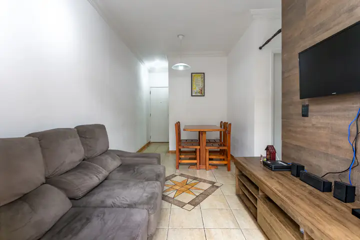 Foto 3 de Apartamento com 3 dormitórios à venda, 58 m² em Vila Inglesa