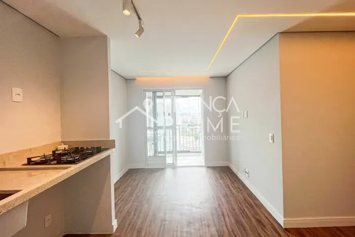 Foto 2 de Apartamento com 2 dormitórios à venda, 41 m² em Lapa