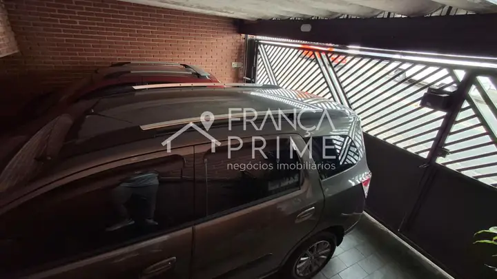 Foto 3 de Sobrado com 2 dormitórios à venda, 240 m² em Vila Ipojuca