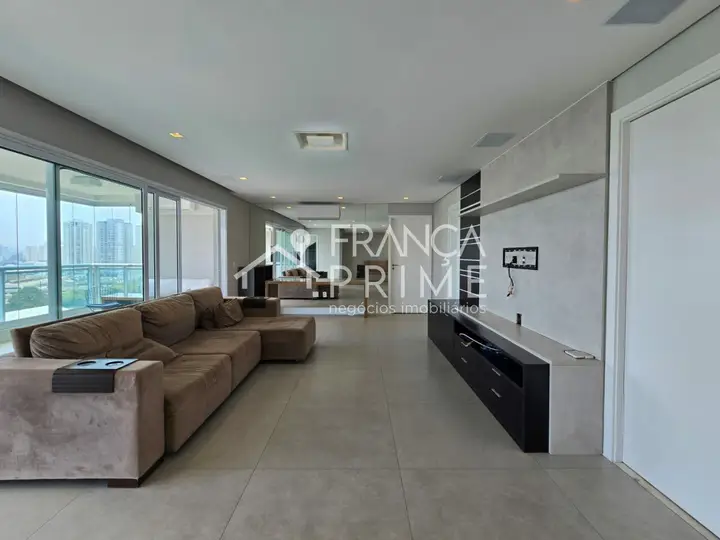 Apartamento com 4 dormitórios à venda, 241 m² em Jardim das Perdizes — foto 1
