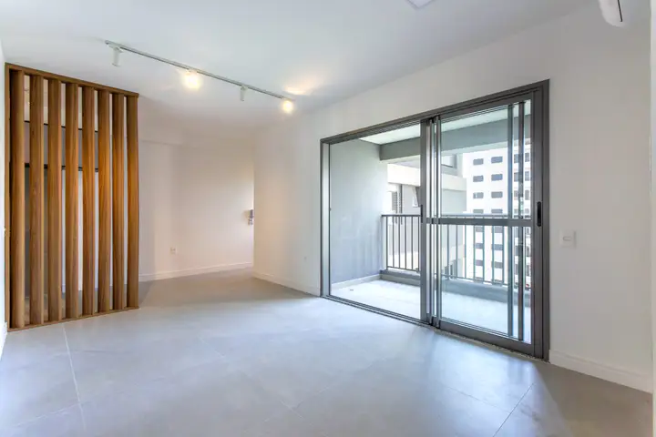 Foto 3 de Apartamento com 3 dormitórios à venda, 85 m² em Indianópolis