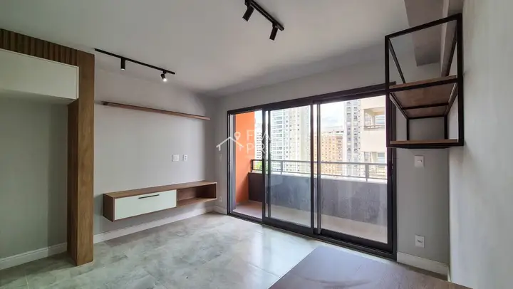 Apartamento com 1 dormitório para alugar, 27 m² em Perdizes — foto 1