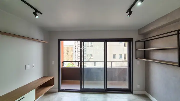 Foto 3 de Apartamento com 1 dormitório para alugar, 27 m² em Perdizes