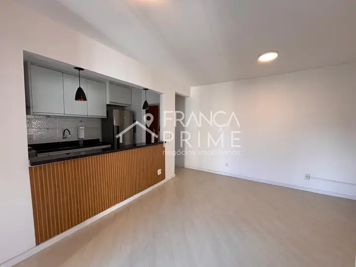 Foto 2 de Apartamento com 2 dormitórios para alugar, 60 m² em Jardim Íris