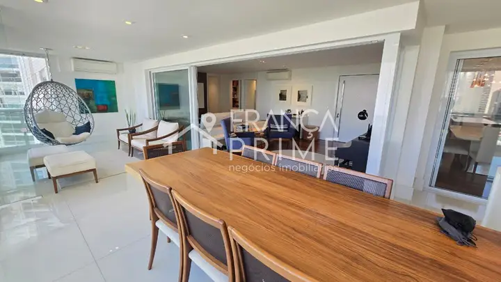 Foto 2 de Apartamento com 3 dormitórios à venda, 241 m² em Jardim das Perdizes