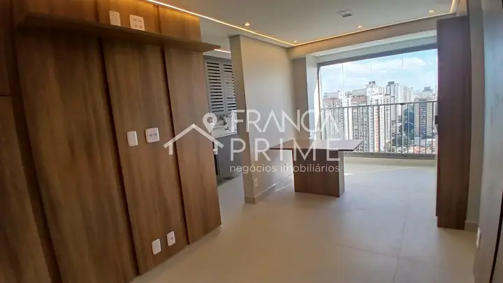 Foto 2 de Apartamento com 2 dormitórios para alugar, 49 m² em Vila Pompéia