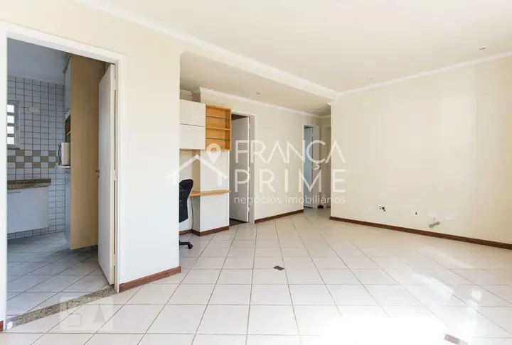 Foto 2 de Apartamento com 2 dormitórios à venda, 73 m² em Perdizes