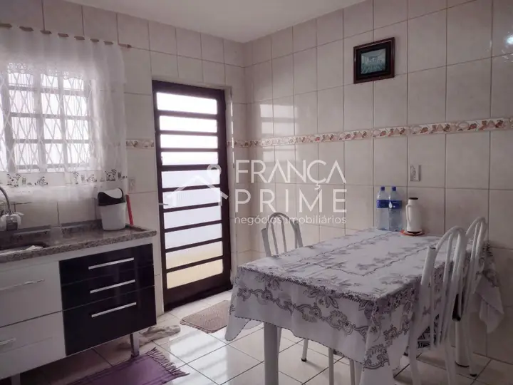 Foto 2 de Sobrado com 2 dormitórios à venda, 143 m² em Jardim Monte Alegre