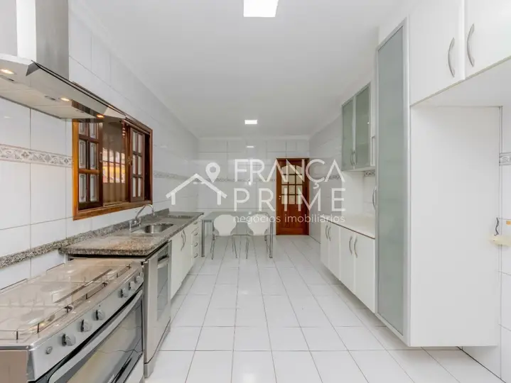 Foto 3 de Sobrado com 3 dormitórios à venda, 247 m² em Vila Pirituba