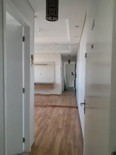 Foto 3 de Apartamento com 2 dormitórios para alugar, 49 m² em Bonsucesso