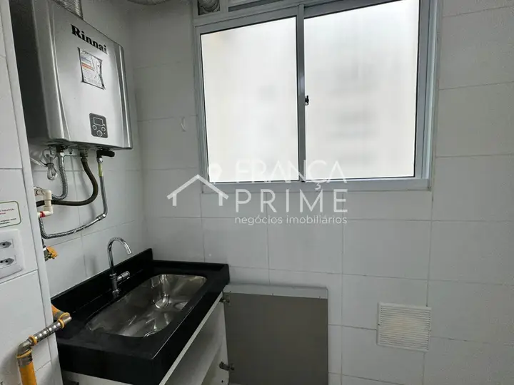 Foto 3 de Apartamento com 2 dormitórios à venda ou para alugar, 56 m² em Vila Anastácio