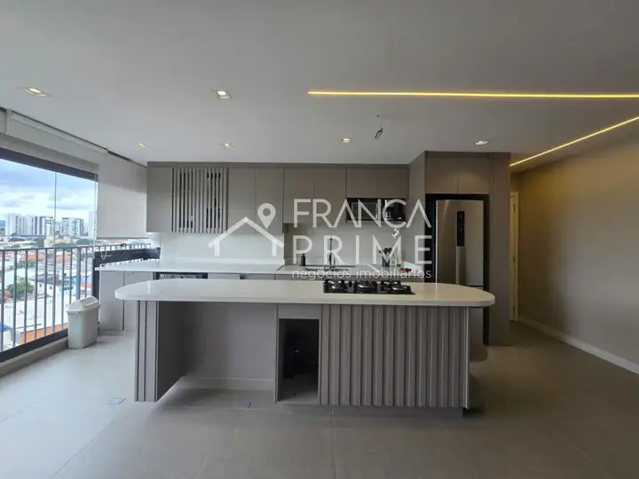Foto 2 de Apartamento com 2 dormitórios para alugar, 67 m² em Vila Anastácio