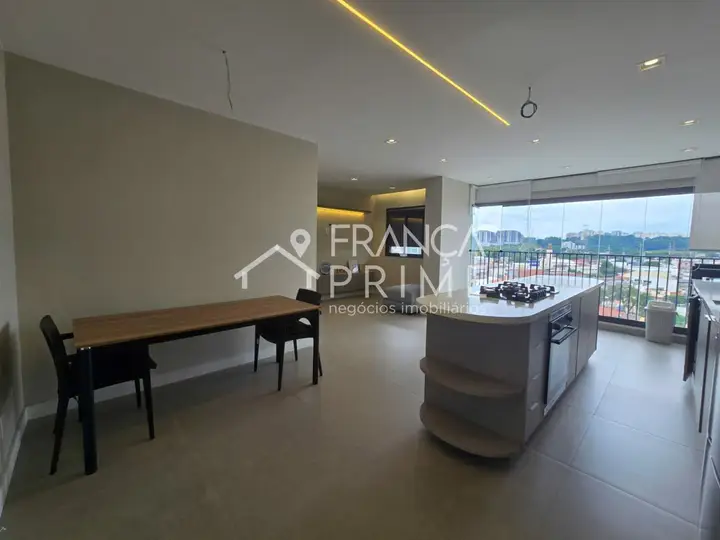 Foto 3 de Apartamento com 2 dormitórios para alugar, 67 m² em Vila Anastácio