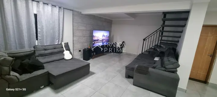 Foto 1 de Sobrado com 3 dormitórios à venda, 183 m² em Piqueri