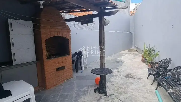 Foto 3 de Sobrado com 3 dormitórios à venda, 183 m² em Piqueri