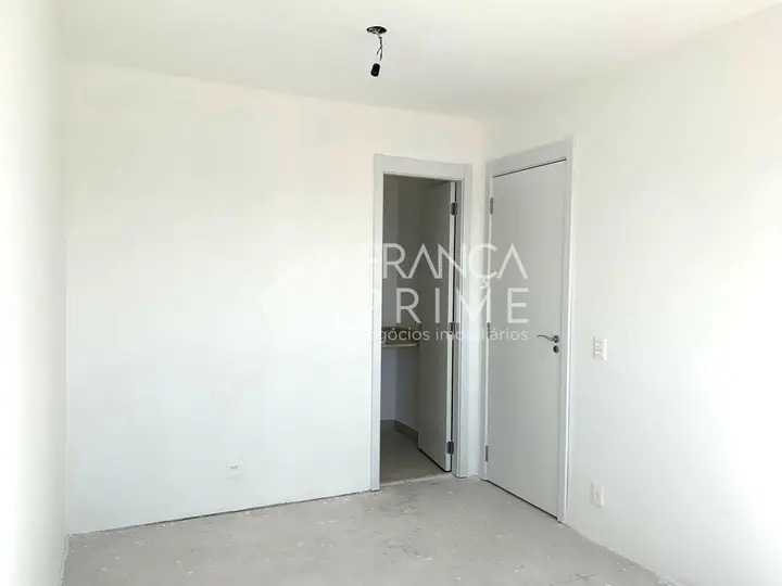 Foto 3 de Apartamento com 3 dormitórios à venda ou para alugar, 90 m² em Parque Industrial Tomas Edson