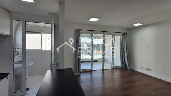 Apartamento com 2 dormitórios à venda ou para alugar, 69 m² em Vila Anastácio — foto 1