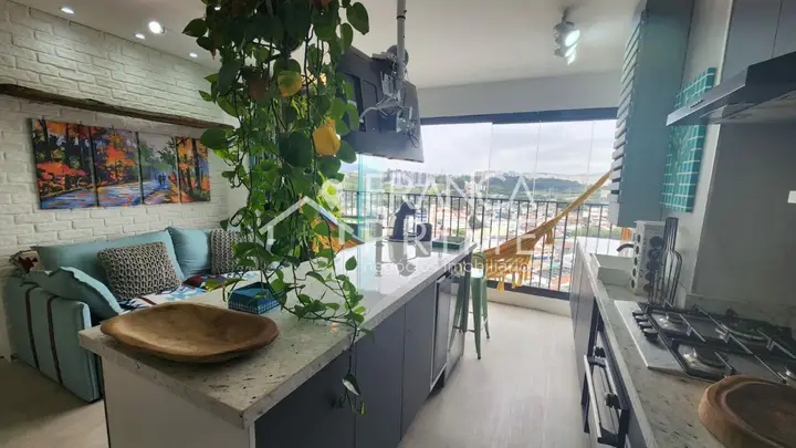 Foto 2 de Apartamento com 2 dormitórios à venda, 55 m² em Vila Anastácio
