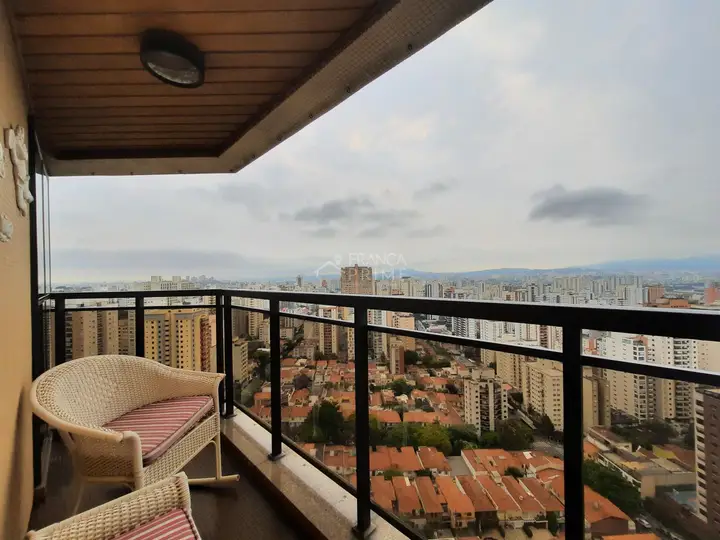Foto 1 de Apartamento com 4 dormitórios à venda, 192 m² em Perdizes