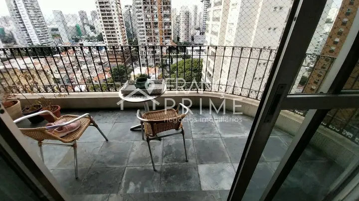 Foto 3 de Apartamento com 4 dormitórios à venda, 160 m² em Perdizes