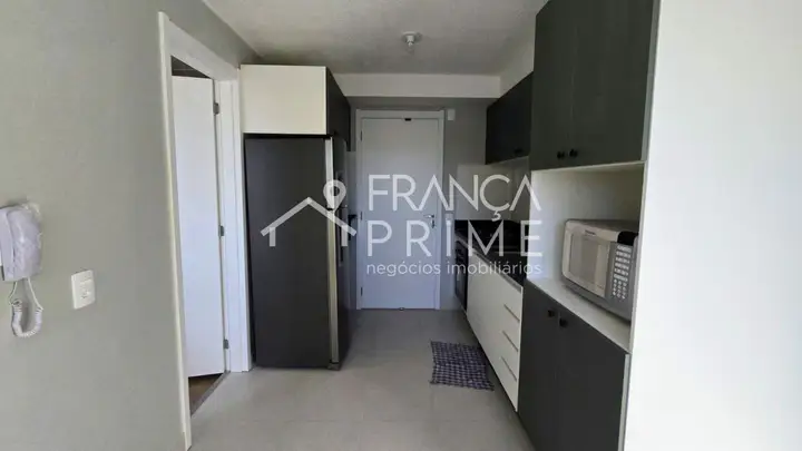 Apartamento com 1 dormitório para alugar, 25 m² em Parque Industrial Tomas Edson — foto 1
