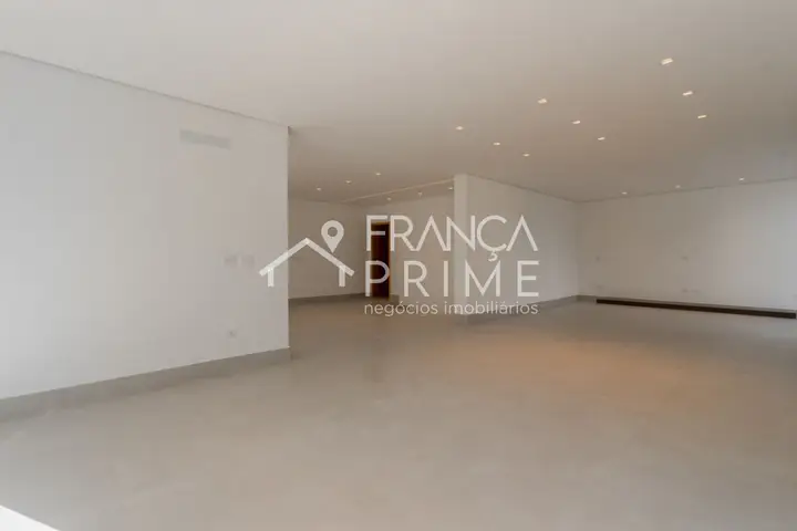 Foto 3 de Sobrado com 4 dormitórios à venda, 450 m² em Jardim Guedala