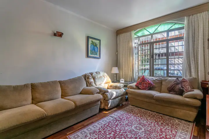 Foto 2 de Sobrado com 3 dormitórios à venda, 127 m² em Cupecê