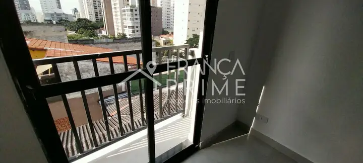 Foto 3 de Apartamento com 2 dormitórios à venda, 31 m² em Perdizes
