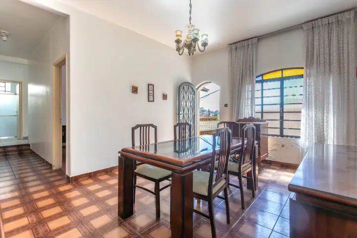 Casa com 3 Quartos, 217m² na Vila Inglesa - SP — foto 1
