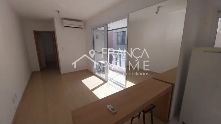 Apartamento com 1 dormitório para alugar, 43 m² em Perdizes — foto 1