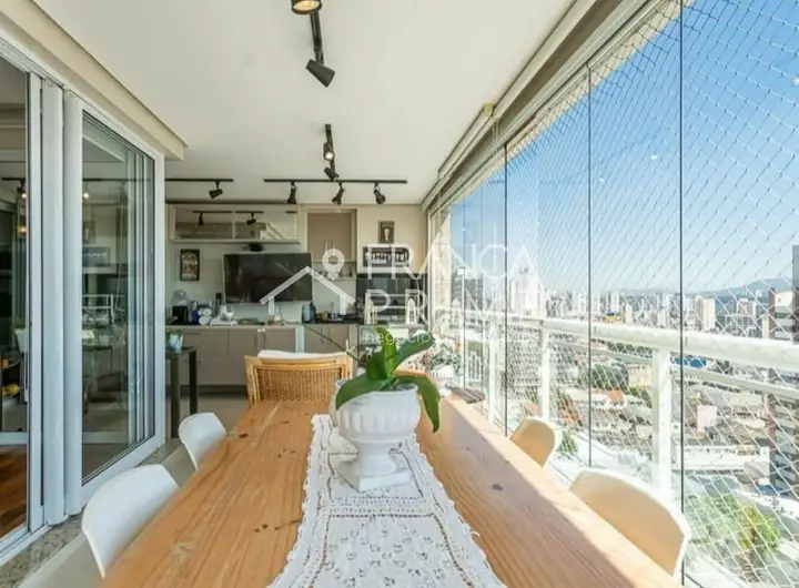 Foto 2 de Apartamento com 3 dormitórios à venda, 162 m² em Lapa